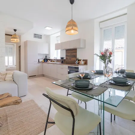 Immeuble 4 Apps Nimois Clim, Terrasse, Lumineux Maisoncarreeconciergerie Apartament