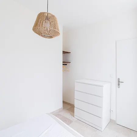 Apartament Immeuble 4 Apps Nimois Clim, Terrasse, Lumineux Maisoncarreeconciergerie
